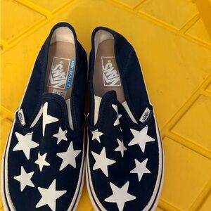 Vans Kids Slip-On Sneakers in Navy with White Star Print